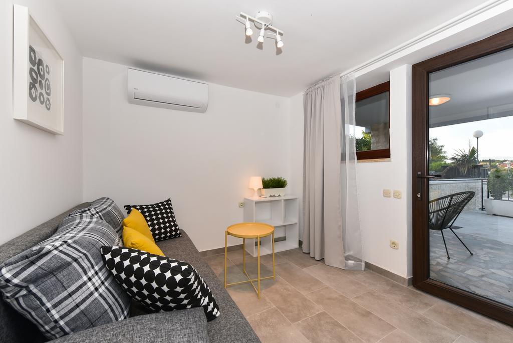 Mediterraneo Garden Apartments Petrčane Extérieur photo